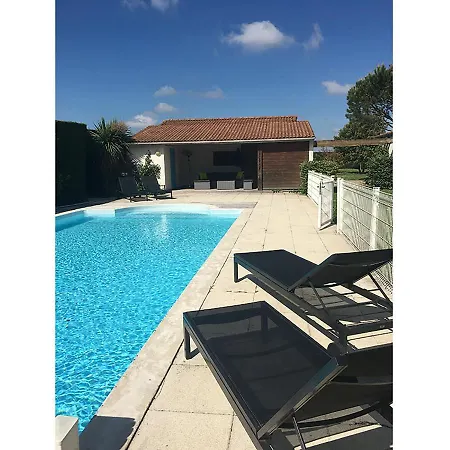 Modern With Private Pool Brives-sur-Charente