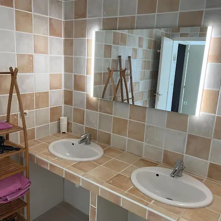 Villa Modern With Pool In *