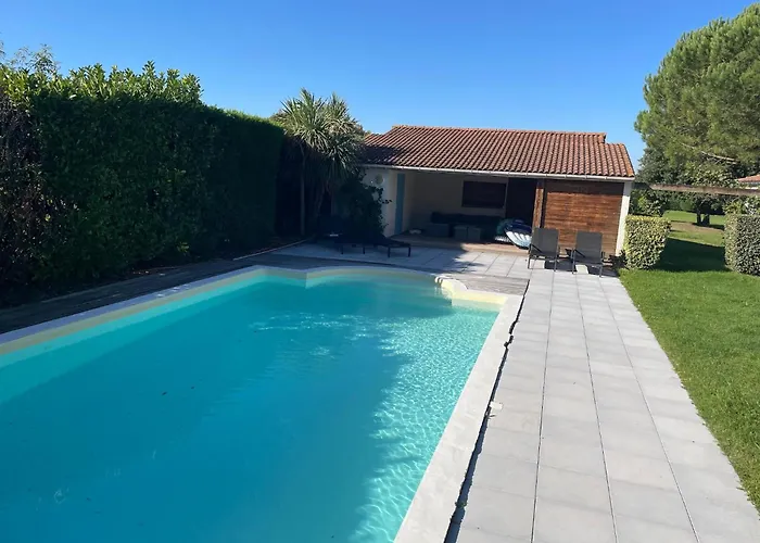 Villa Modern With Pool In Brives-sur-Charente