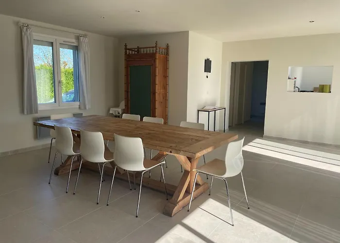 Villa Modern With Pool In Brives-sur-Charente