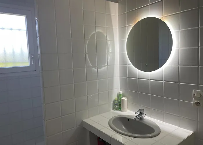 Villa Modern With Pool In